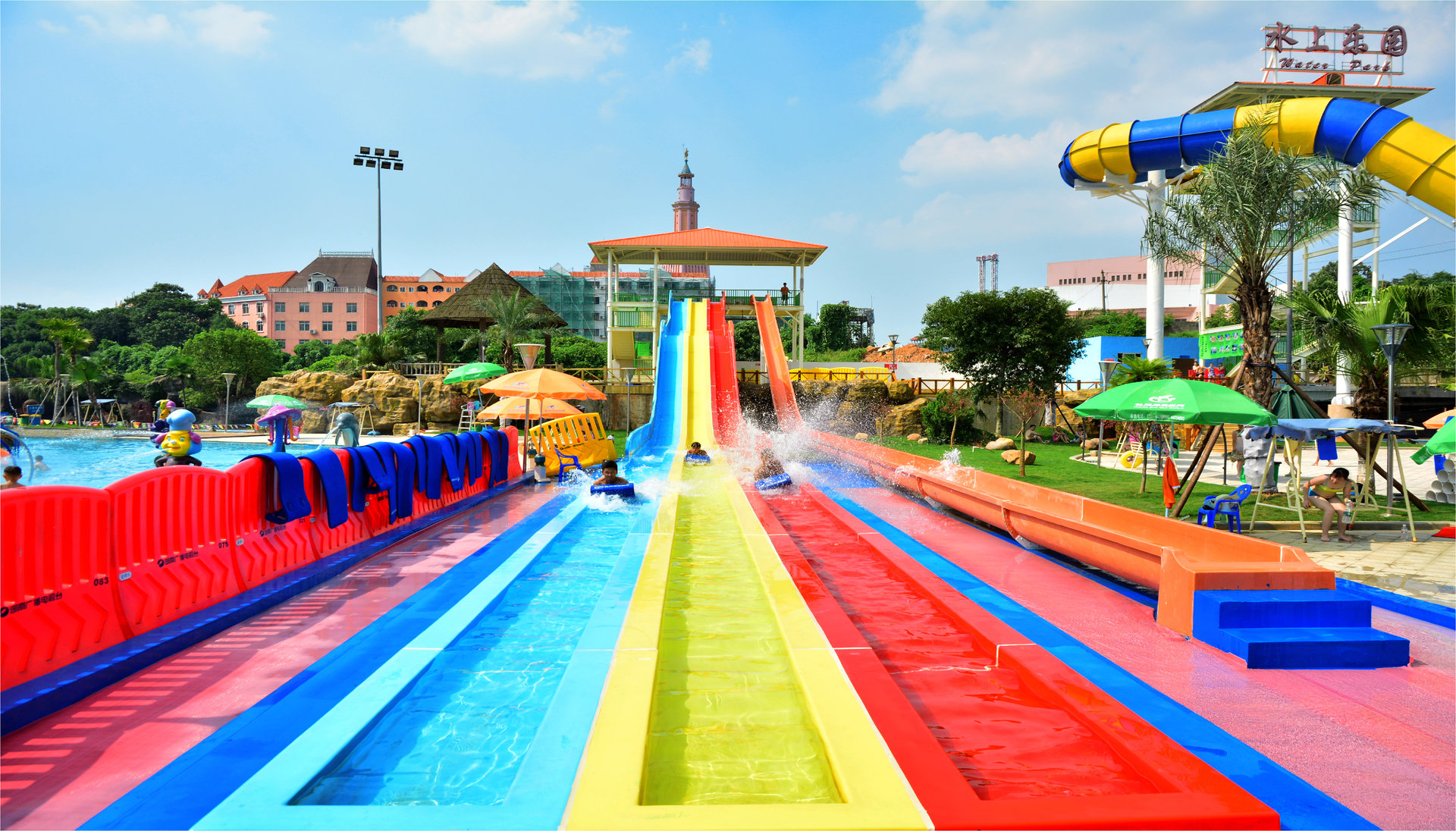 科教馆,水上乐园,儿童乐园等7大功能区组成,集观赏,休闲,娱乐,科普于