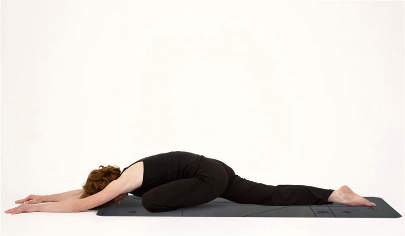  p>天鹅式,正位瑜伽体式.