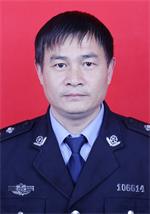 2015年12月,任江西省万安县公安局党委委员,纪委书记,,协助局长分管