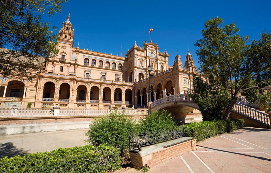  p>玛丽亚·路易莎公园(parque de maría luisa)是西班牙 a target="