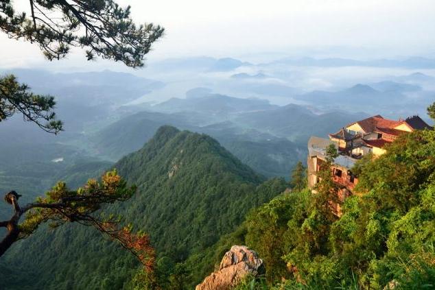 市武穴市,是 a target="_blank" href="/item/3a级旅游景区/4886368"