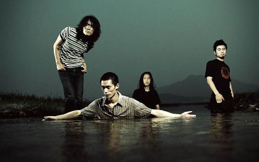  p>《yellow star》是 a target="_blank" href="/item/木马乐队