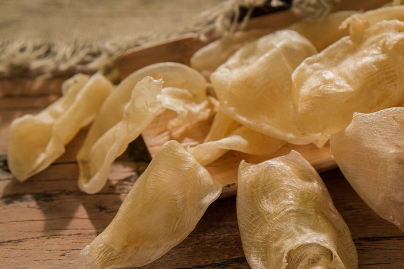  p>鱼鳔胶俗称 a href="#" data-lemmaid="12738802">黄鱼胶 /a>.