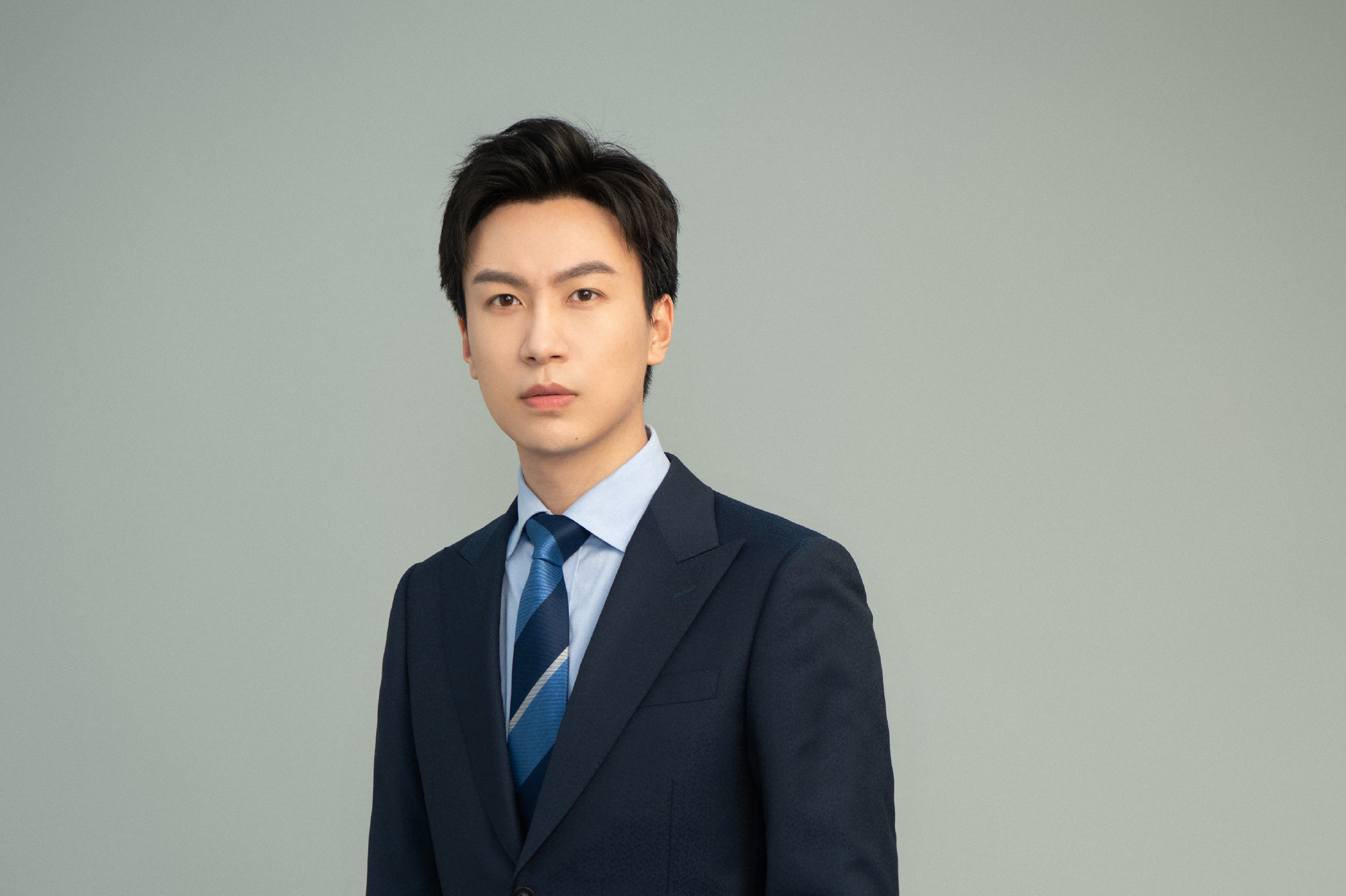  p data-id="tvtcnp5nyn9k">宁钊,中国内地男主持人. /p>