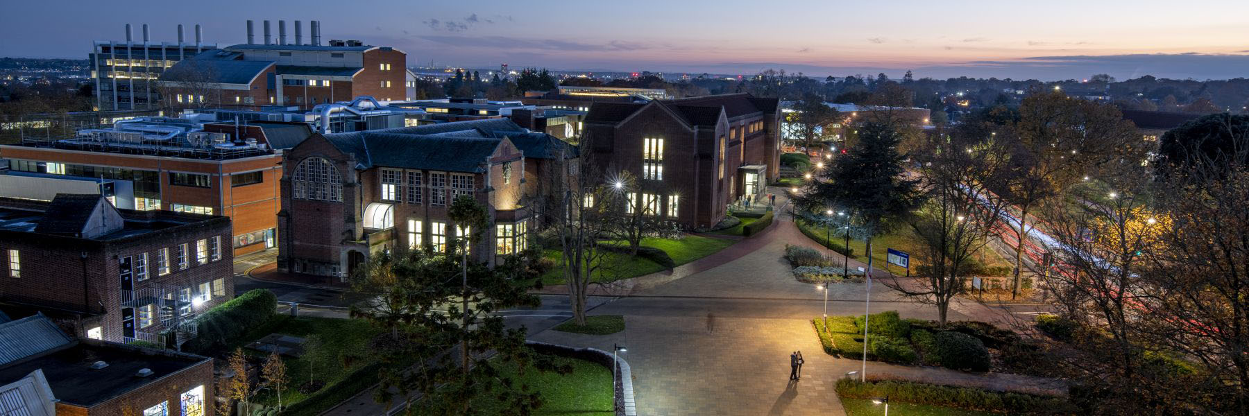 南安普顿大学