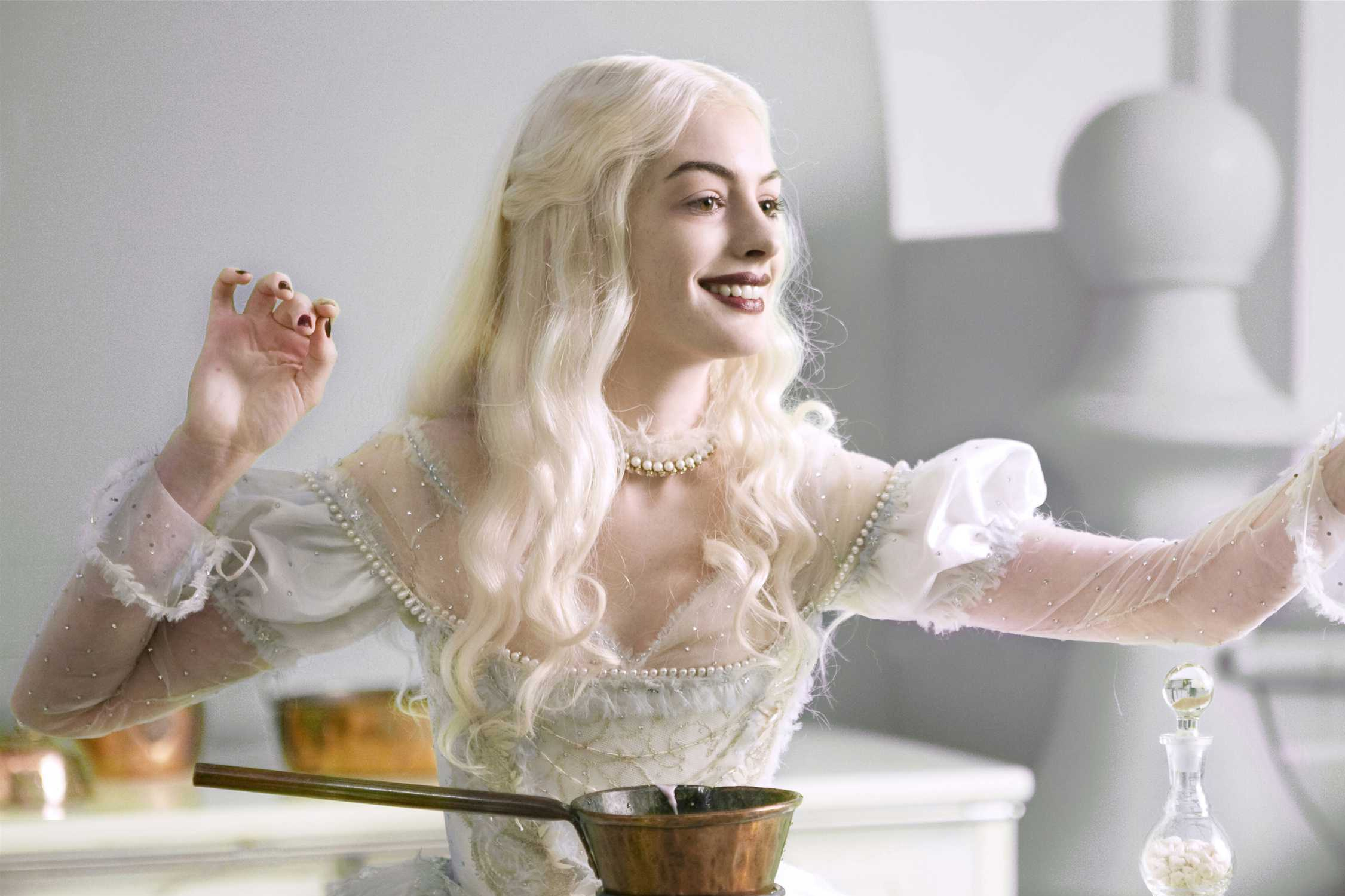  p data-id="gnt8t40dti">白皇后又称白棋女王,是 a target="_blank"