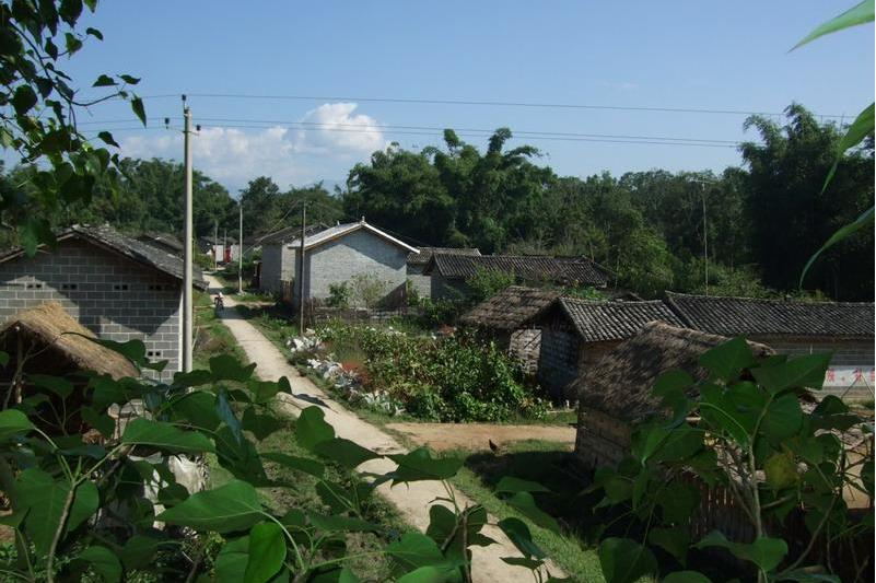  p>弄璋自然村,隶属于云南省德宏傣族景颇族自治州陇川县城子镇姐乌村