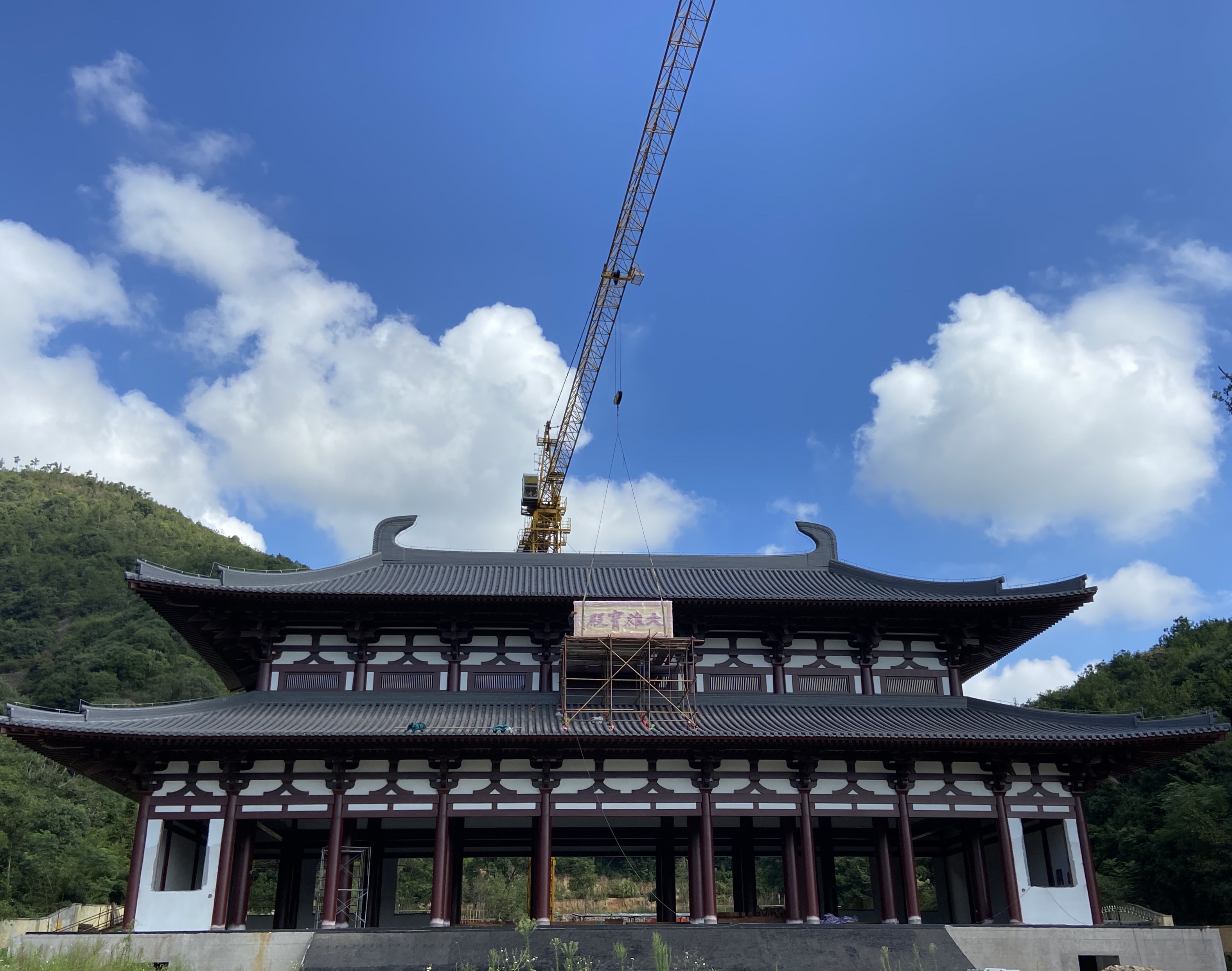  p>鹿苑寺,中国南朝古寺,位于中国浙江省绍兴市嵊州市城西的 a target