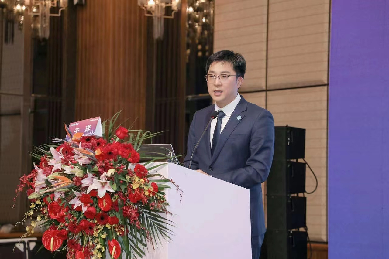  p data-id="t965lzhdxszn">于洋,医学硕士,副教授,副主任医师.