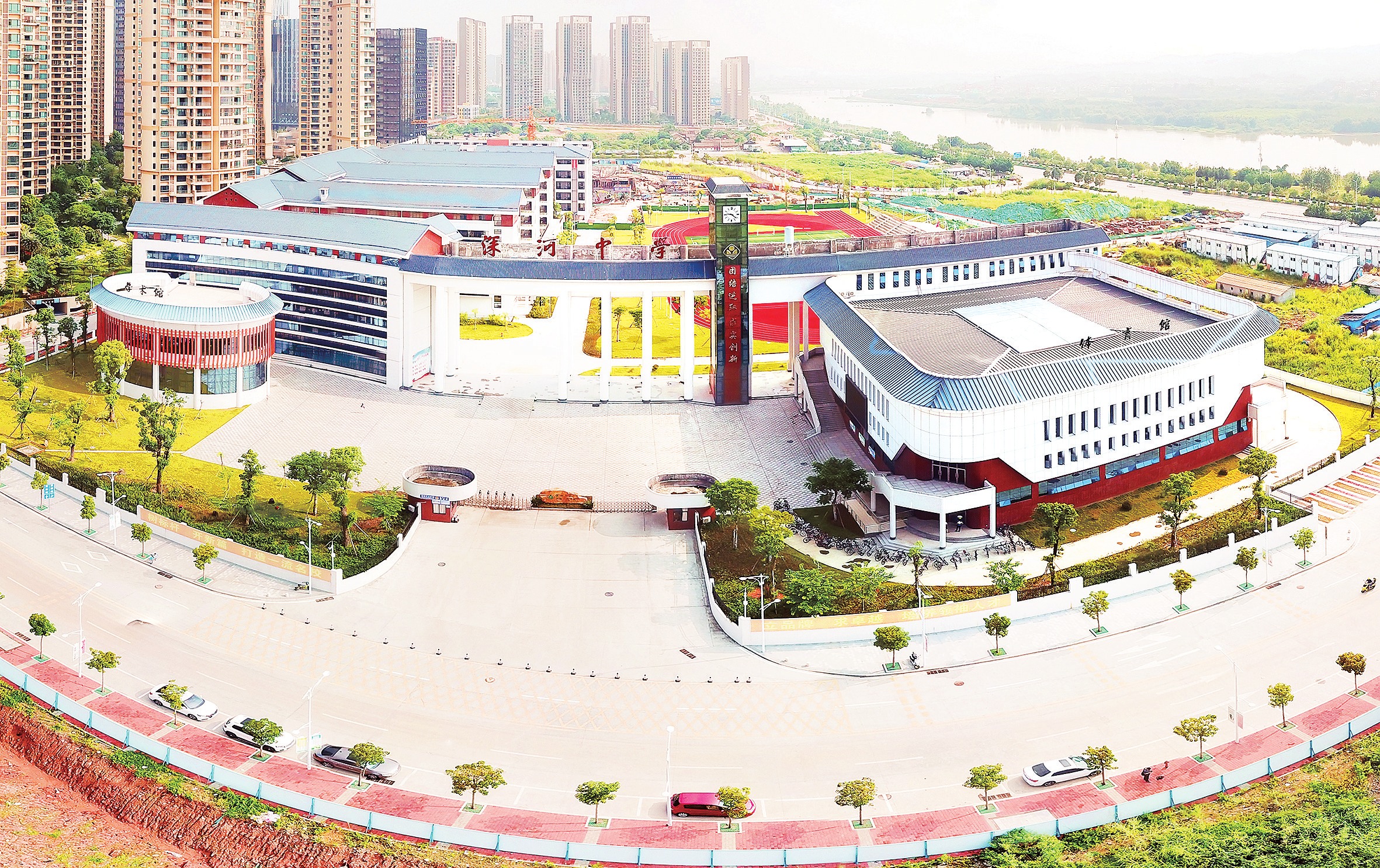  p>深圳中学河源实验学校,简称深河中学,是 a target="_blank" href="