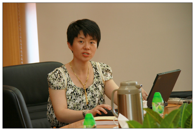  p data-id="gnasvtwxr4">马莉莉,女,1977年生,江苏无锡人,经济学博士