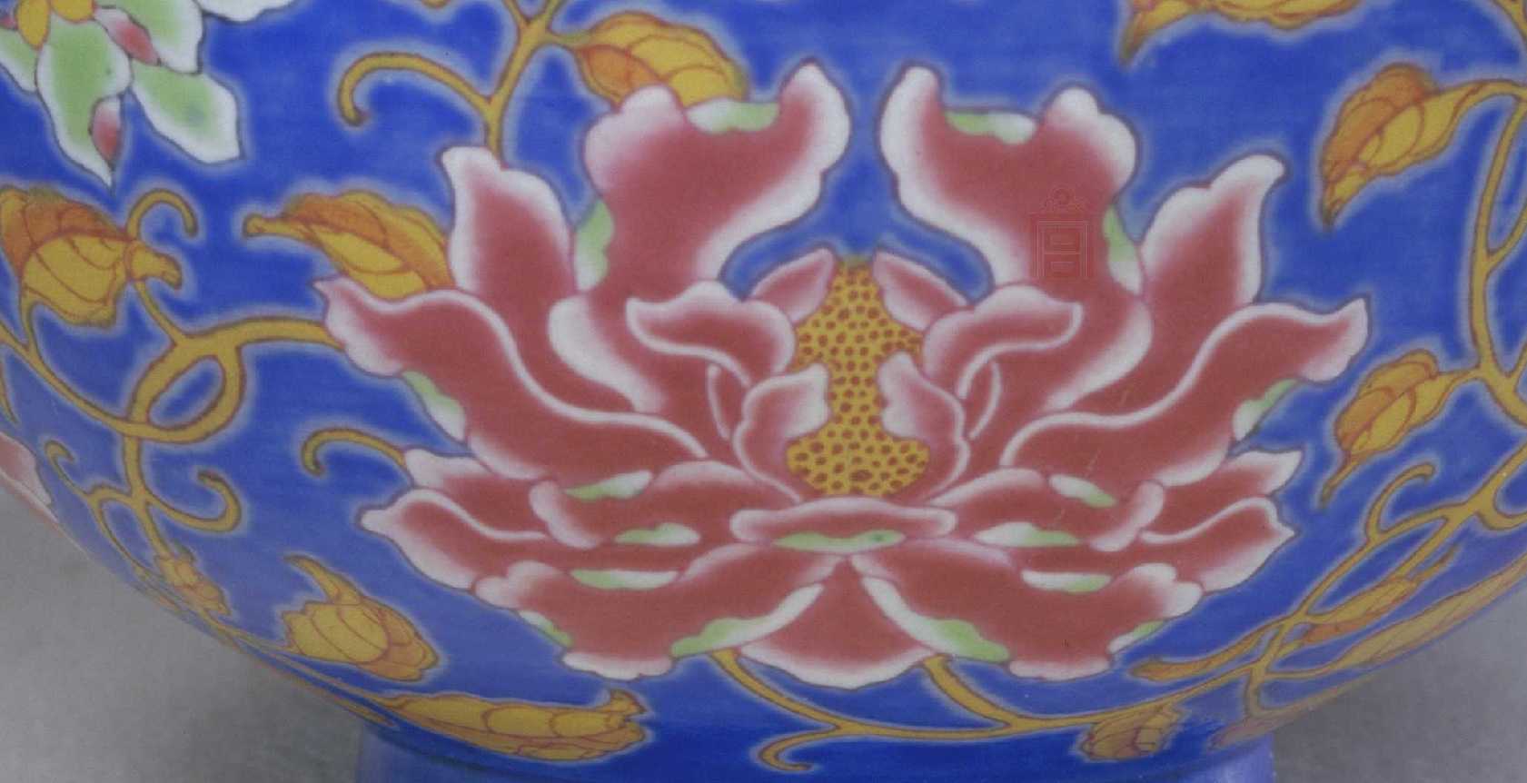 自唐代以来,牡丹颇受世人喜爱,被视为繁荣昌盛,美好幸福的象征.