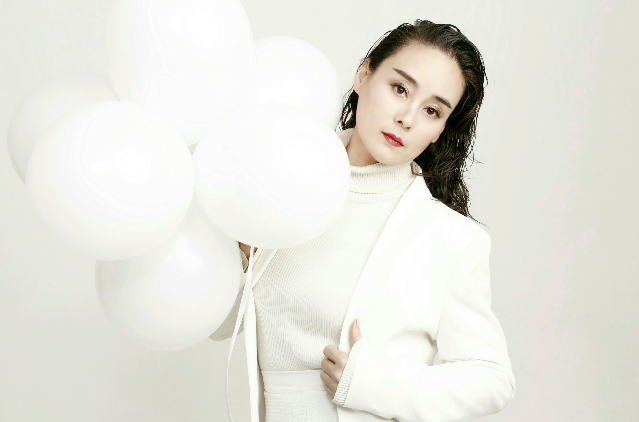  p>吴珏瑾,出生于陕西省 a target="_blank" href="/item/西安市