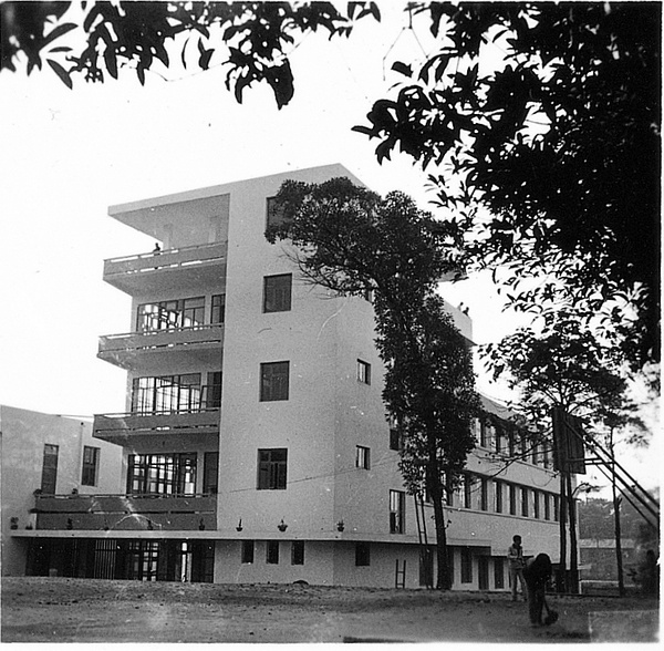 高级中学校(luzhou senior high school)位于四川省泸州市忠山路二段
