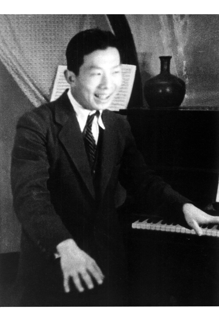 正在进行音乐创作的聂耳