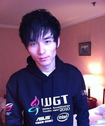  p data-id="gnrs7azs0k">820,本名邹倚天,前 a target="_blank" href