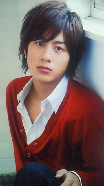  p>沟端淳平(みぞばた じゅんぺい),1989年6月14日出生于日本和歌山县