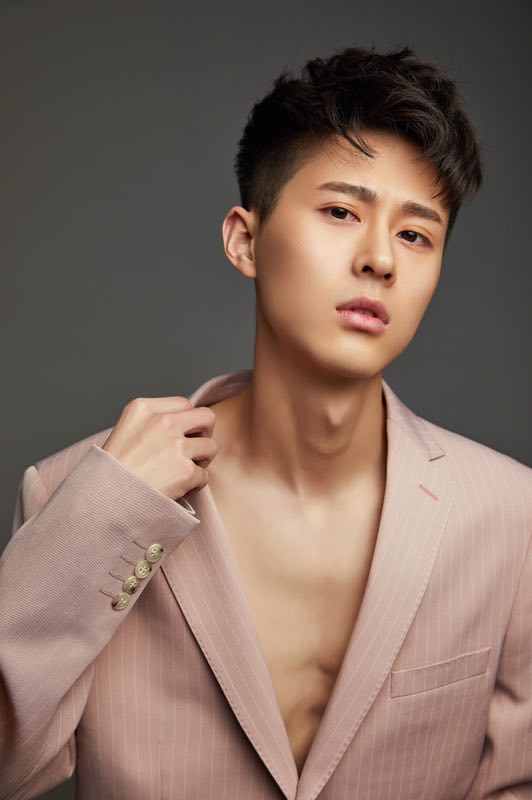  p>薛城,男,中国影视演员.