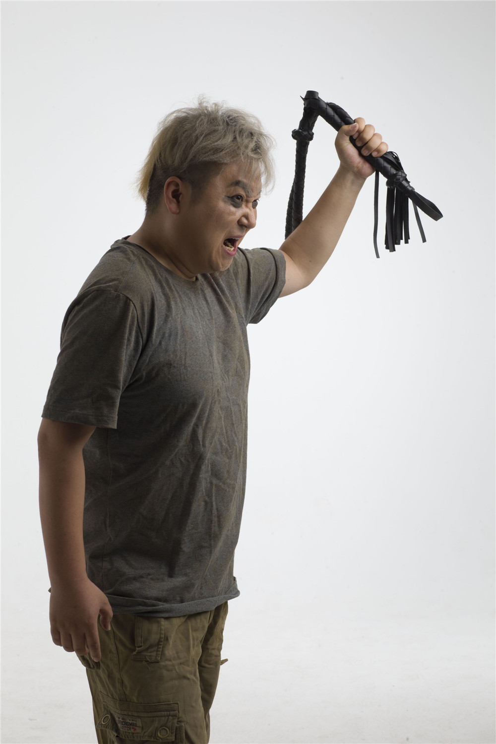  p>李俊杰,出生于北京市,毕业于中国音乐学院,中国内地男演员.