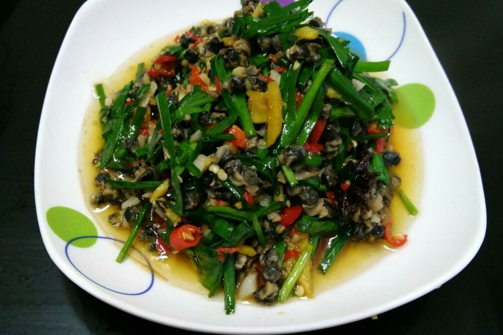 螺丝炒韭菜