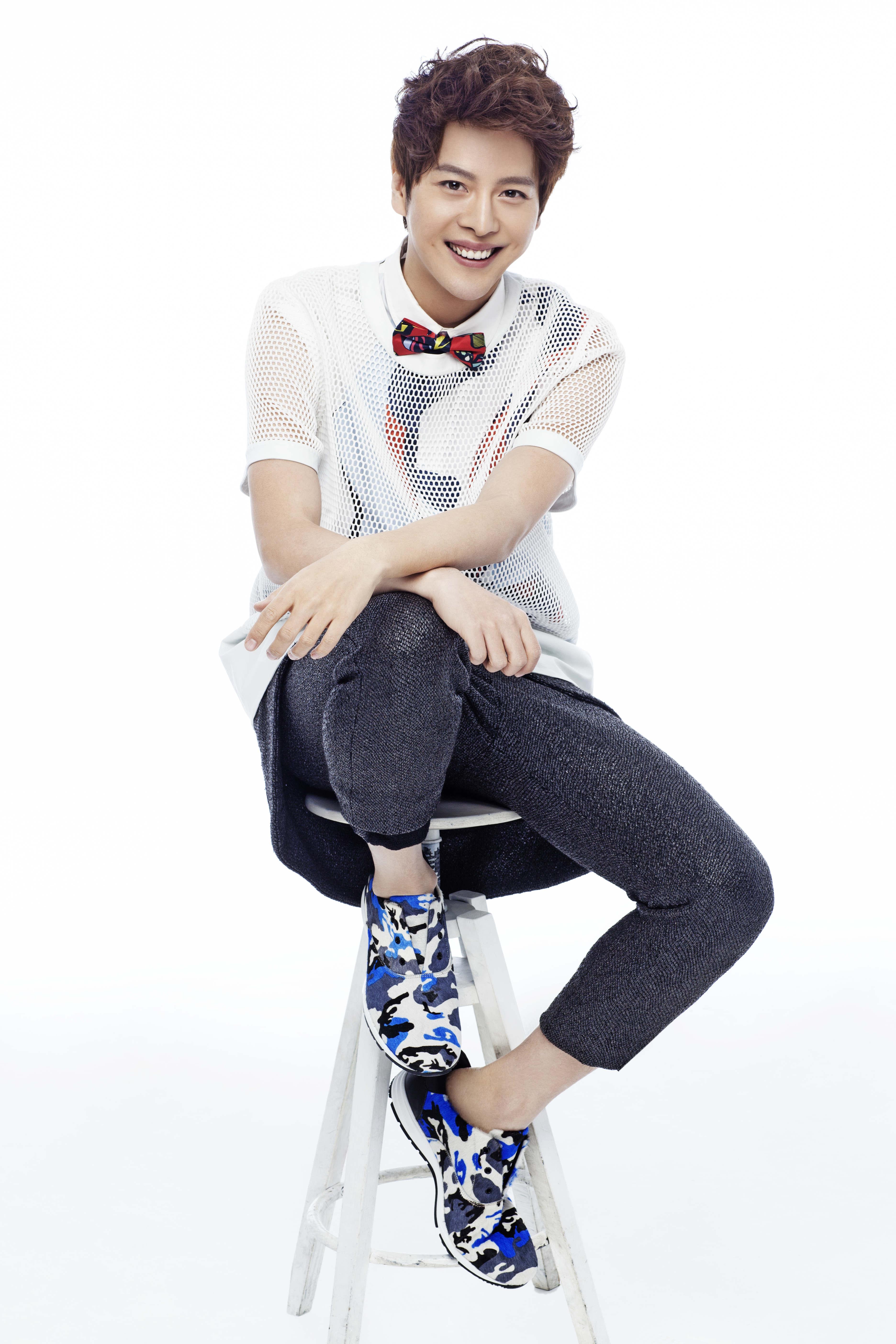 原名徐垚,1983年4月17日出生于山东省济南市,中国内地男演员,毕业于 a