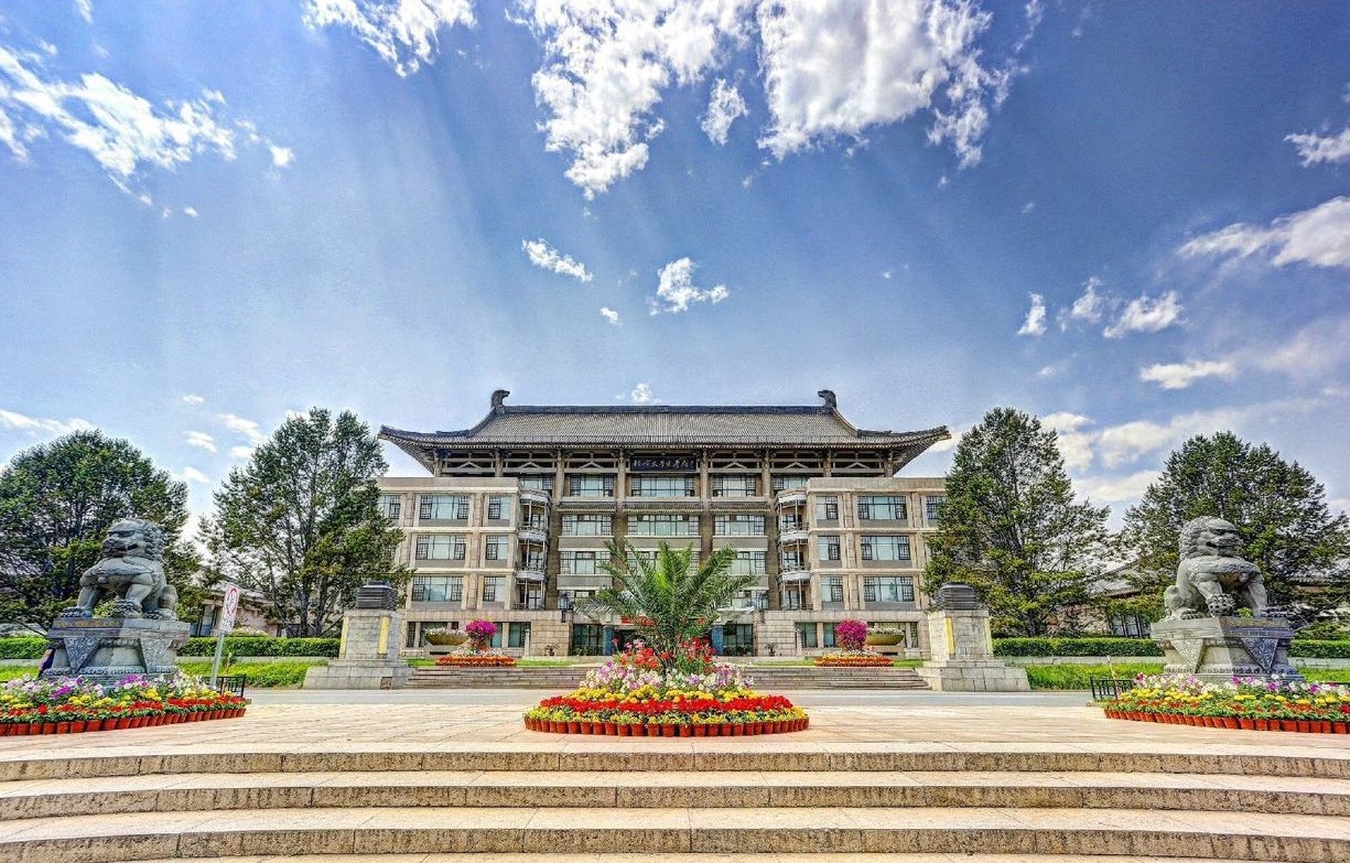  p>北京大学(peking university),简称"北大",是 a target="_blank"