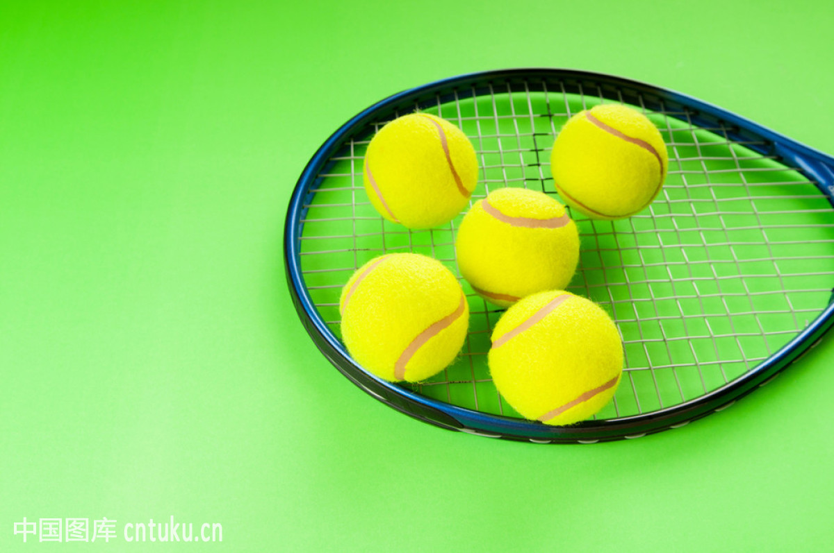  p>网球(tennis),是 a target="_blank" href="/item/球类运动