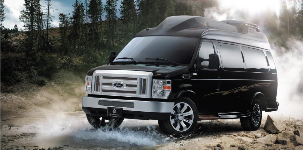  p>福特e350是一款大尺寸豪华 a target="_blank" href="/item/房车