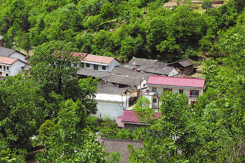  p data-id="gnzqi1fzn1">刘家大院位于陕西省商洛市 a target="