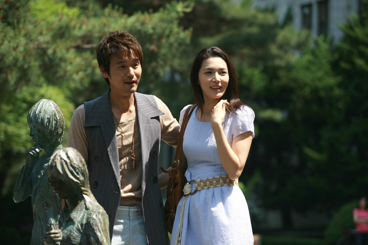  p>《娜塔莉的情人》由朱京中执导, a href="#" data-lemmaid="