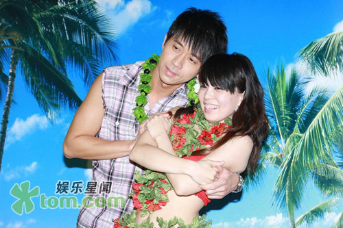  p>光良,本名王光良,1970年8月30日出生于马来西亚,华语流行乐男歌手