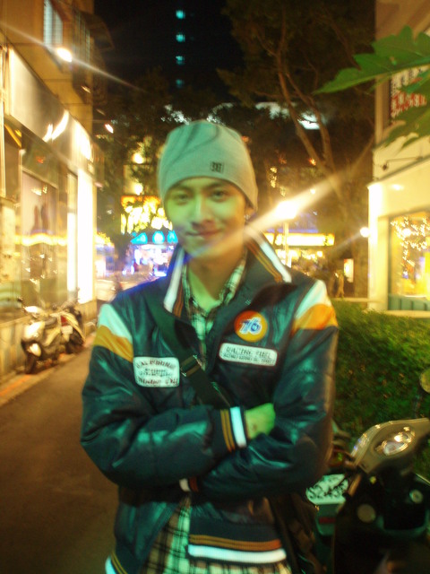  p>张雁名,本名张雁旻,1982年10月29日出生于香港,中国台湾男演员