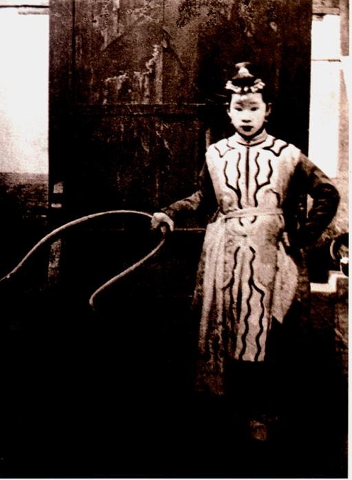 k17xf5j">红灯照,是 a target="_blank" href="/item/义和团/109163"