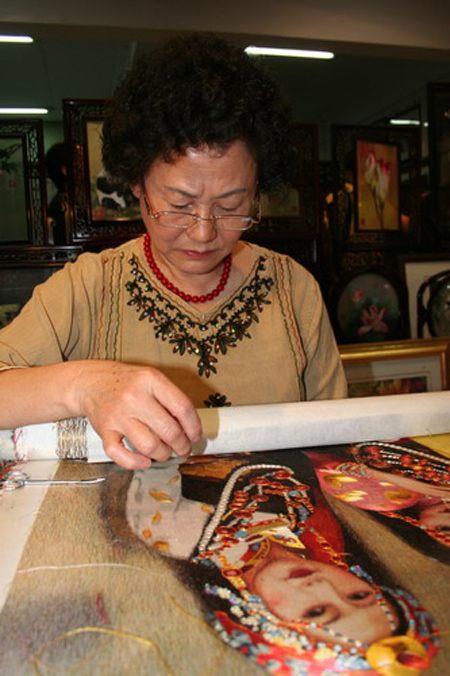 href="/item/蜀绣/218" data-lemmaid="218">蜀绣 /a>代表性传承人