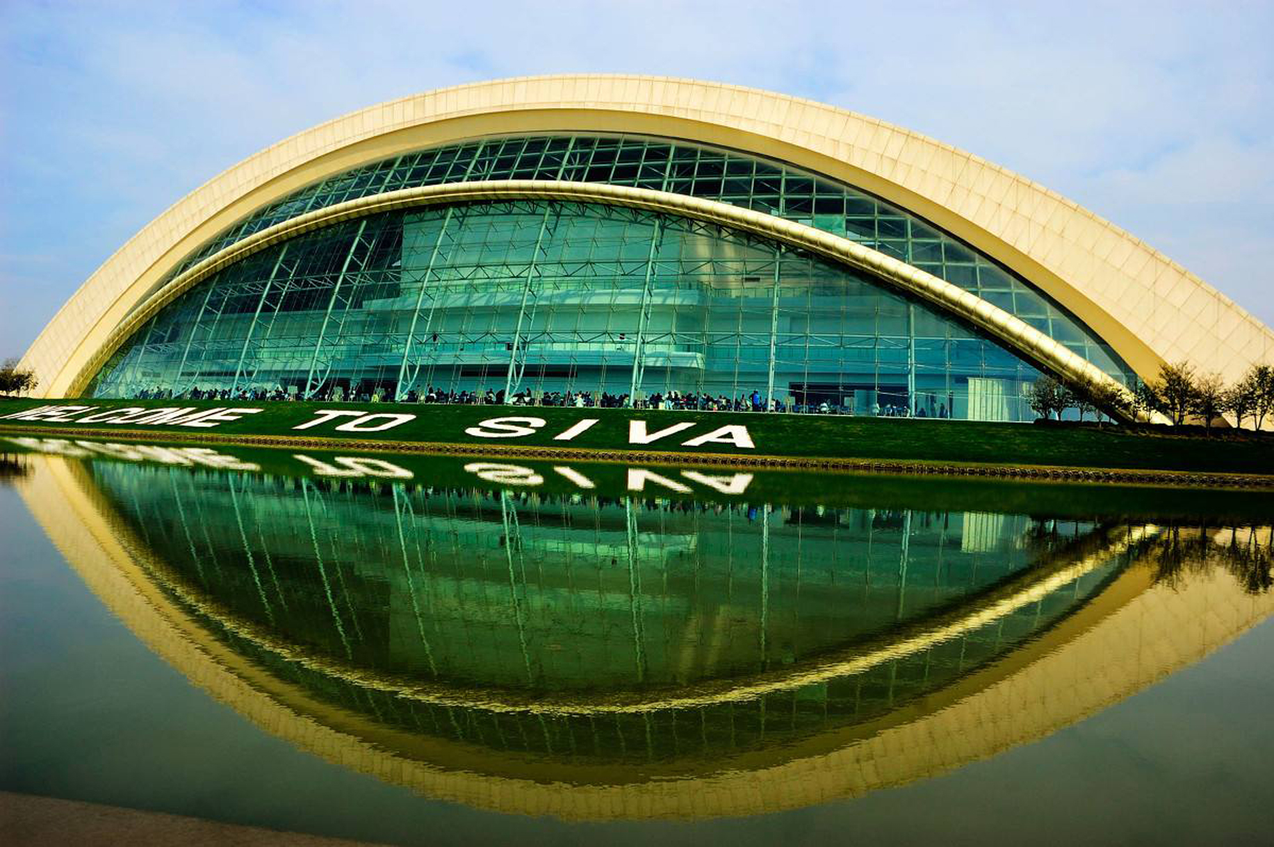  p>上海视觉艺术学院( i>shanghai institute of visual arts /i>)