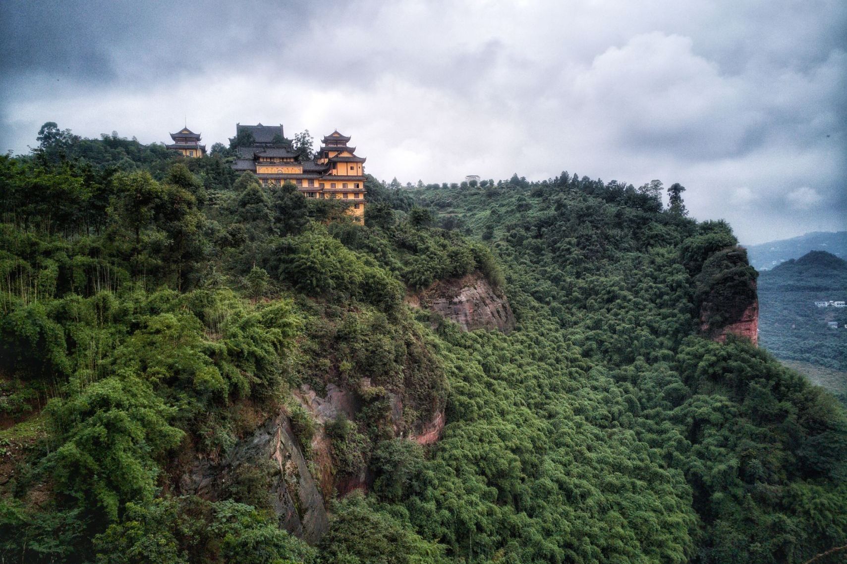  p>天仙风景区地处 a target="_blank" href="/item/汝城县/864410"