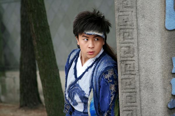 本名陈小龙,1988年1月6日出生于河南省郑州市登封市,华语影视男演员