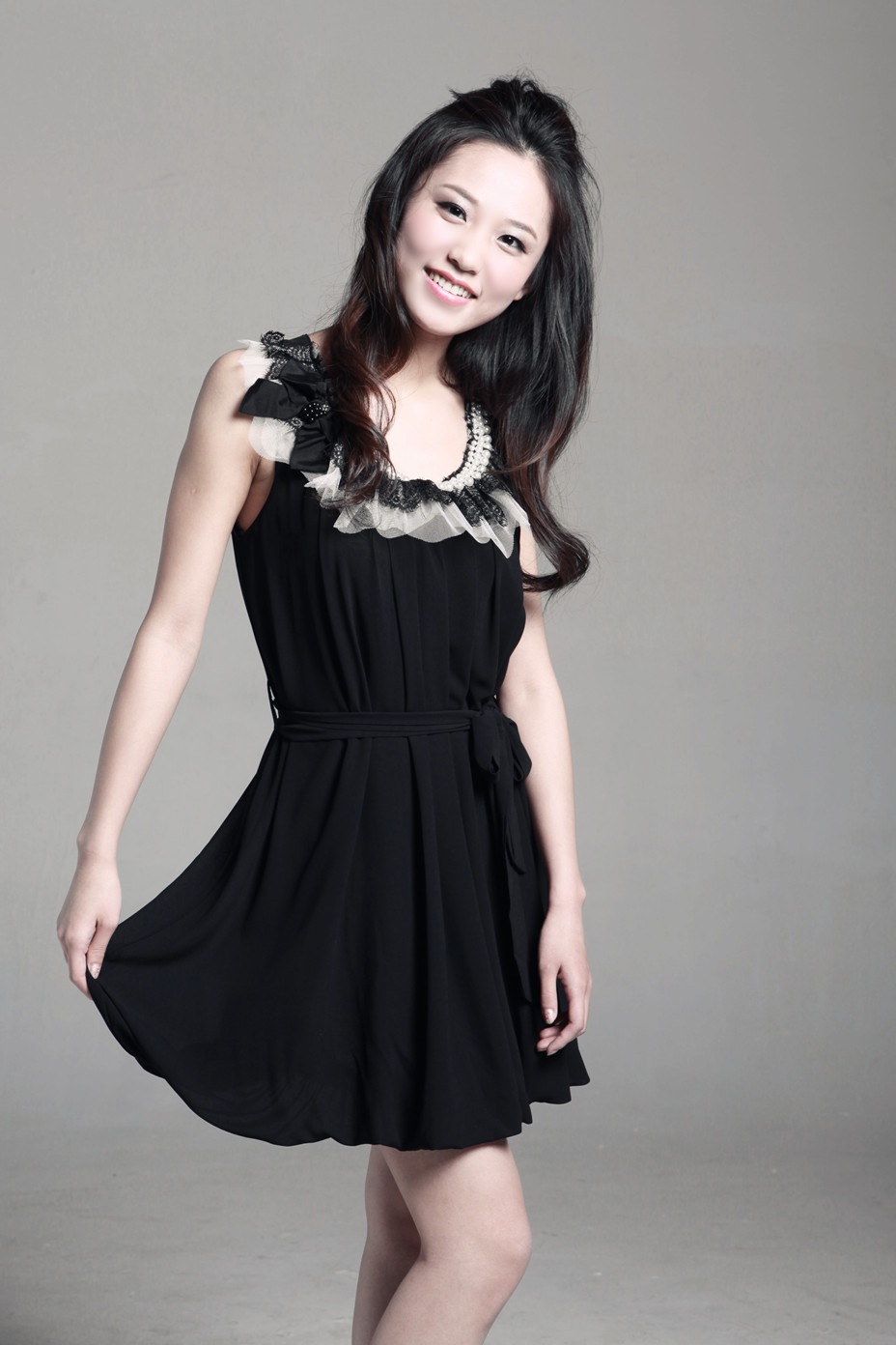  p>哈森,1990年7月29日出生于内蒙古自治区,中国内地女演员. /p>