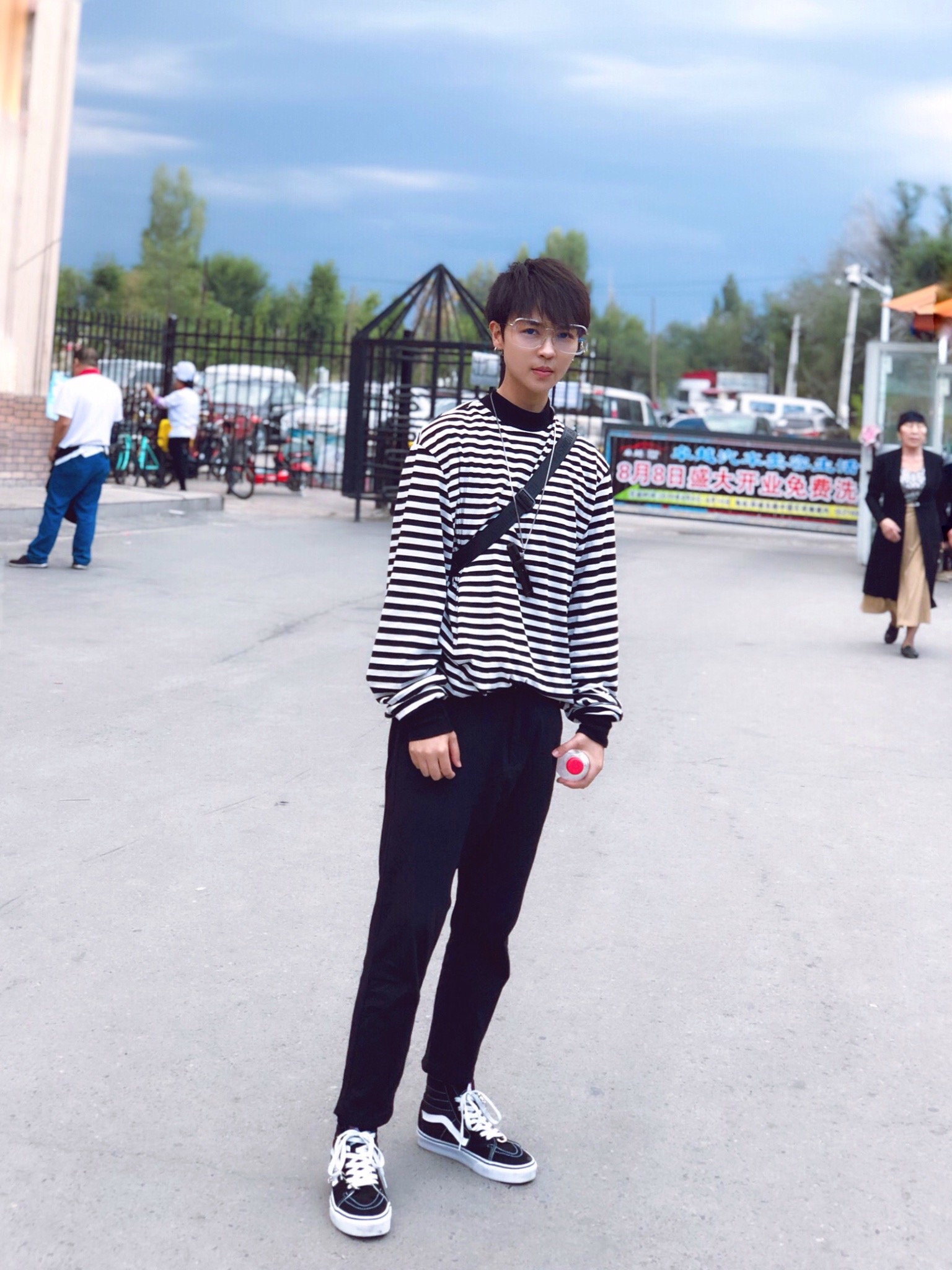  p data-id="gns08ejx92">代悦,7月19日出生