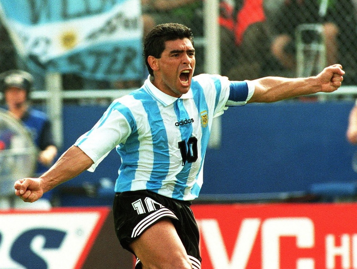  p>迭戈·阿曼多·马拉多纳 i>(diego armando maradona,1960年10月30