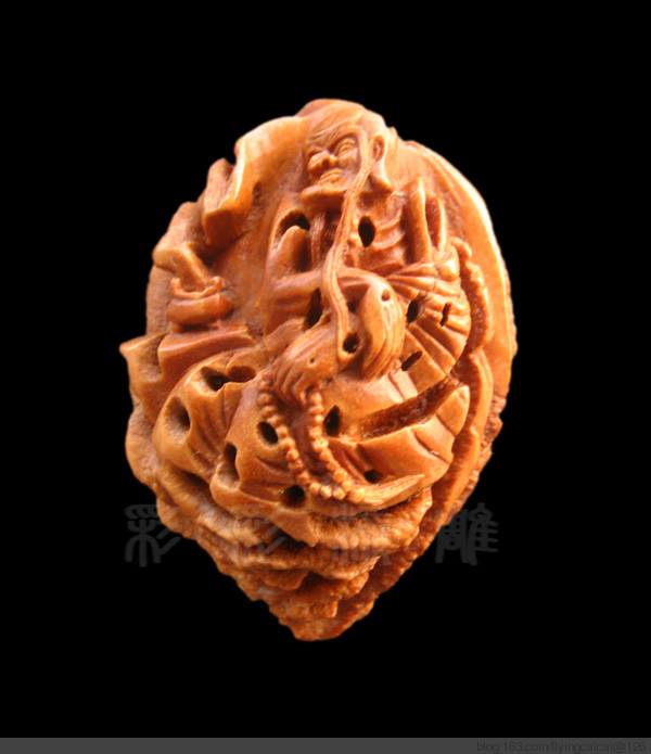  p>桃核雕刻是种中国传统特色 a href="#" data-lemmaid="3747927">