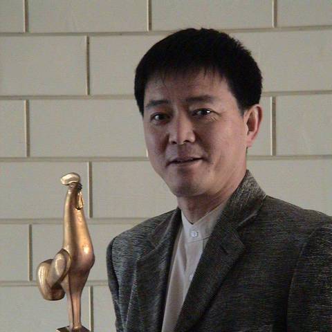 葛亚明饰 大个子配音-刘若雷饰 胡子配音-陶泽如饰 排长晚钟演员表