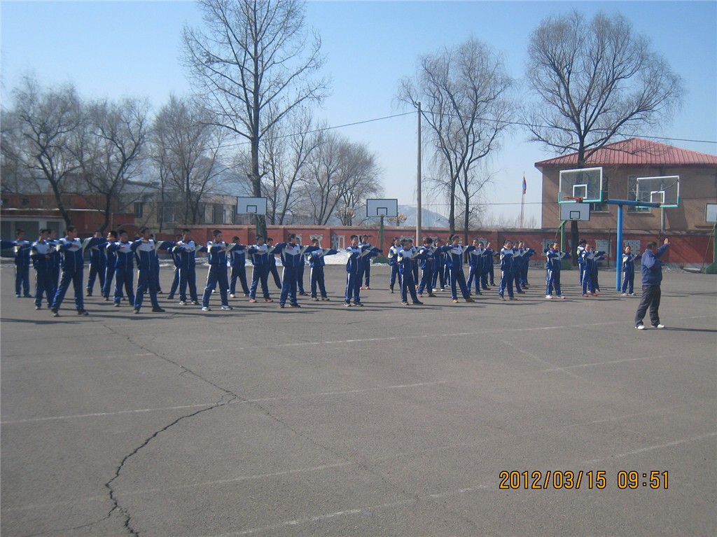  p>通化钢铁集团公司第二中学,始建于1977年,历经