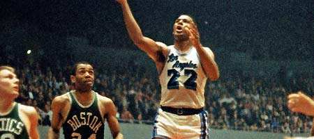  p>埃尔金·贝勒(elgin baylor,1934年9月16日—2021年3月),出生于