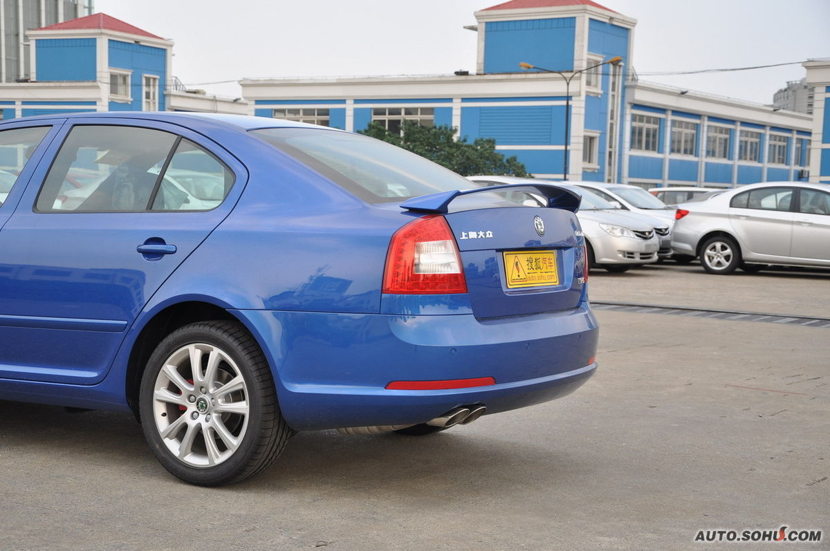  p>斯柯达明锐作为上汽大众斯柯达品牌的第一款轿车,是与欧洲同步的