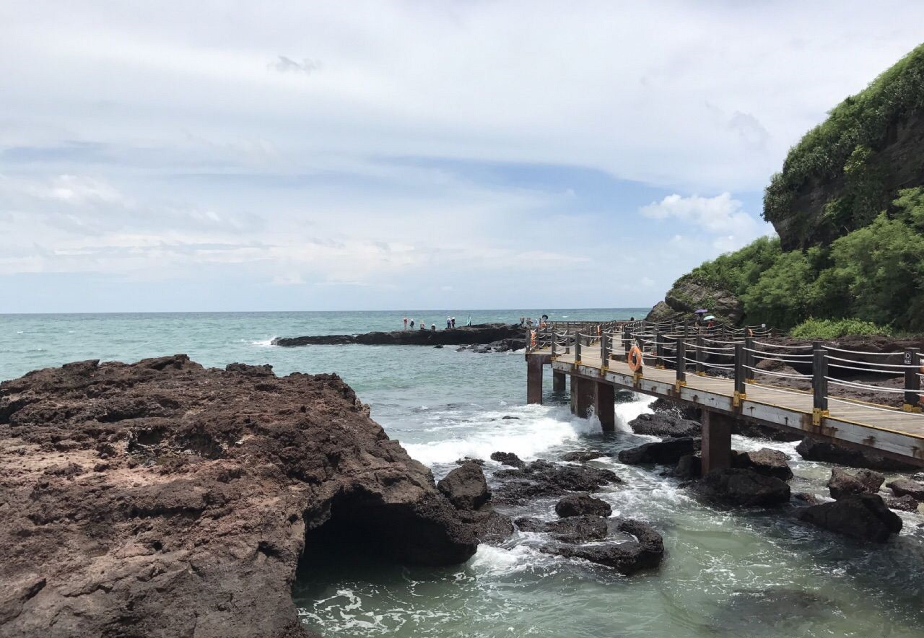 广西壮族自治区北海市涠洲岛南湾鳄鱼山景区