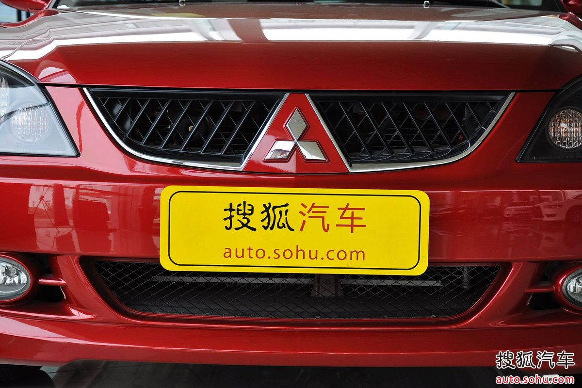  p>三菱蓝瑟是东南汽车推出的三菱车标轿车,属国产车,市场定位在 a