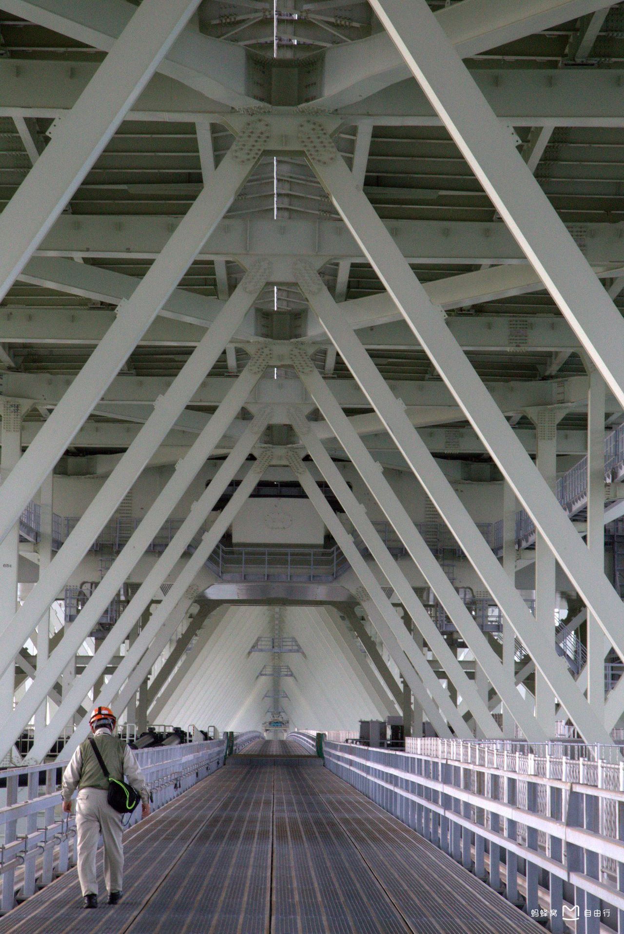  p>明石海峡大桥(akashi kaikyo bridge)是日本兵库县境内连接 a href