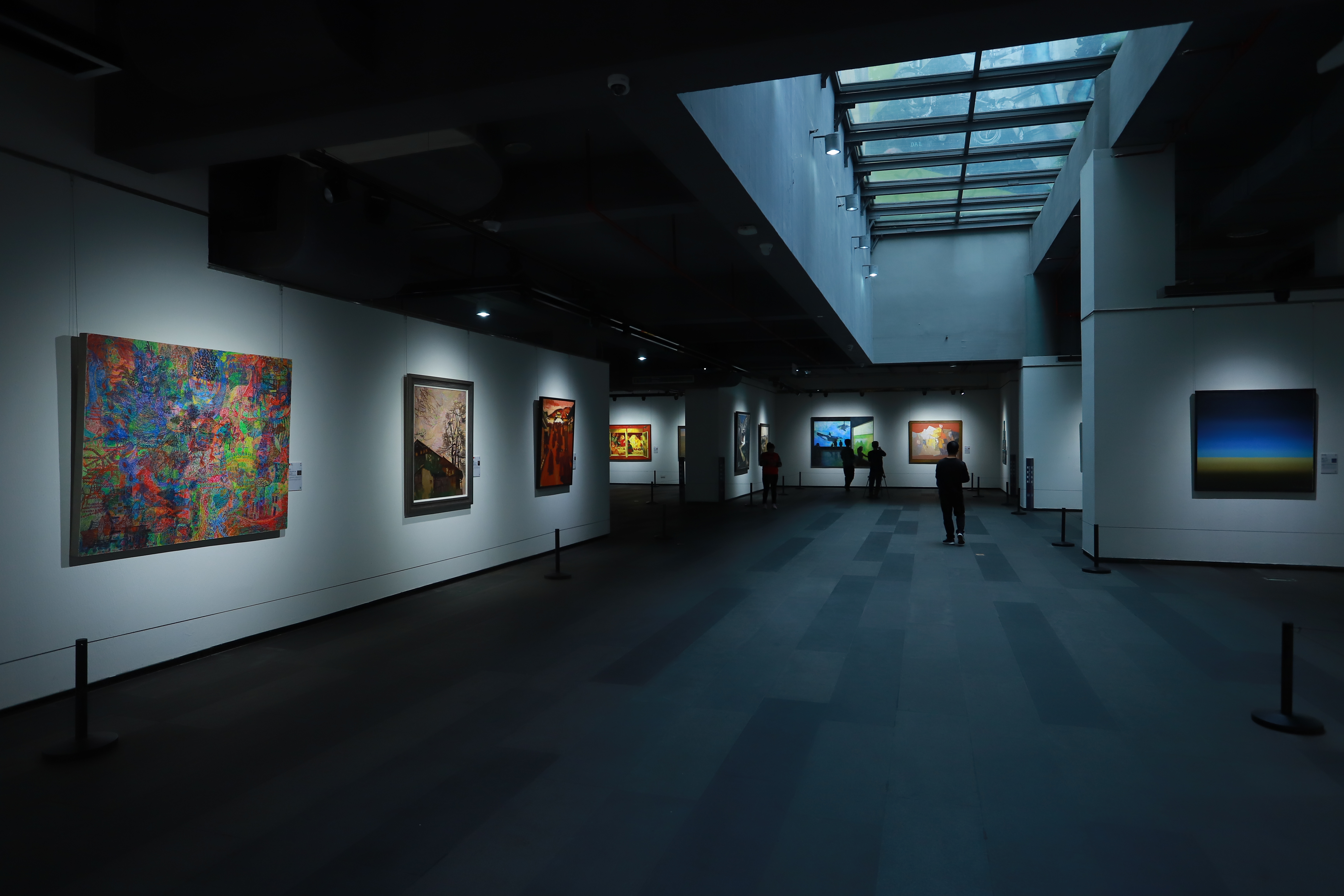 data-id="gnbiqkns9b"> 大芬美术馆建于2007年,坐落在深圳市大芬油画