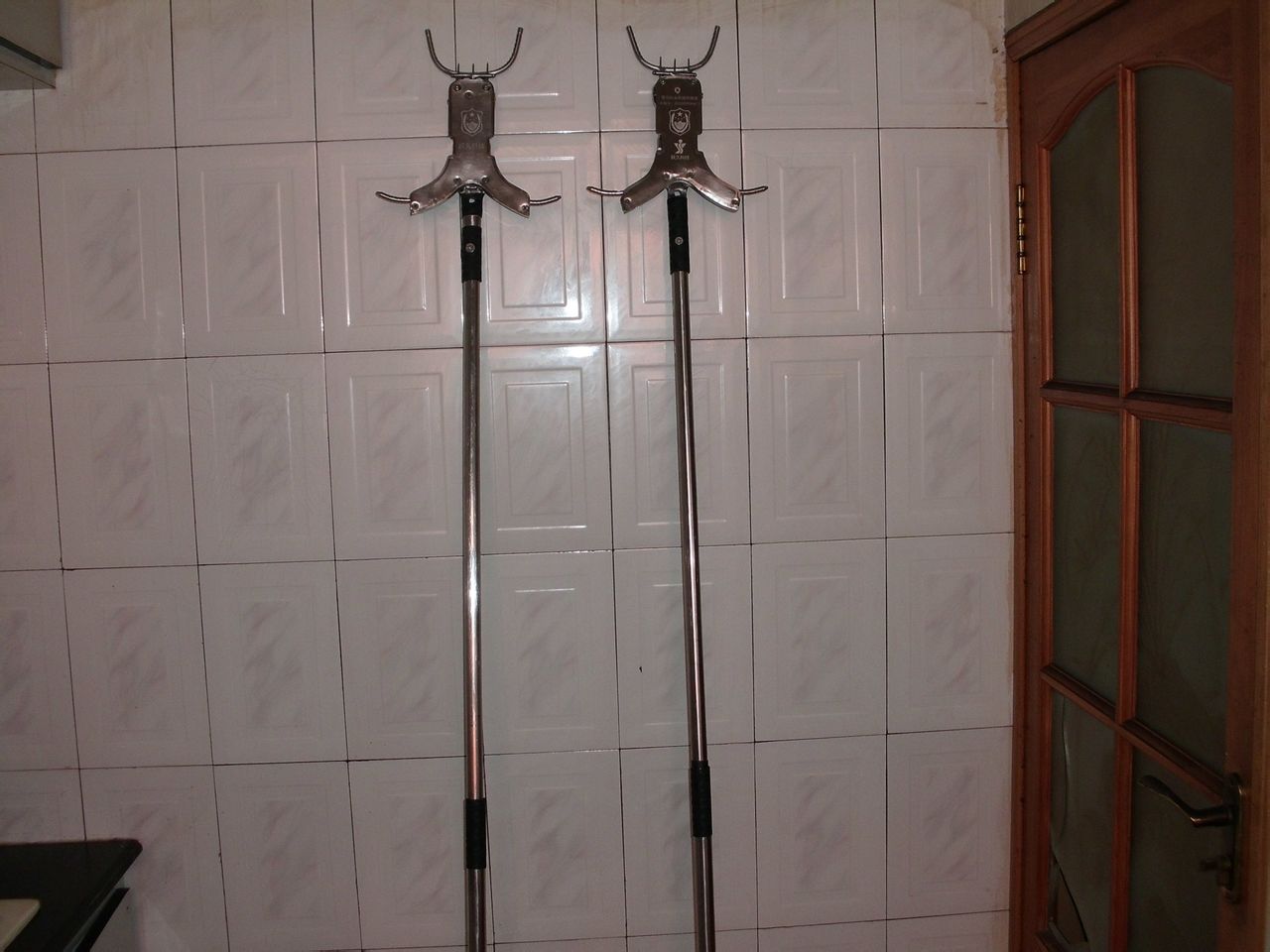  p>保安器材是指用于保安人员用于自卫的小型武器,用于制止犯罪分子